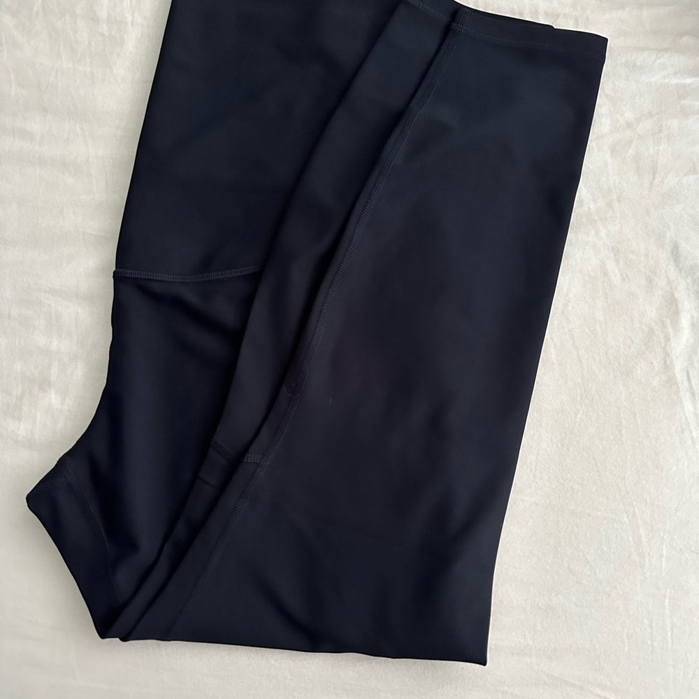Navy blue yoga pants